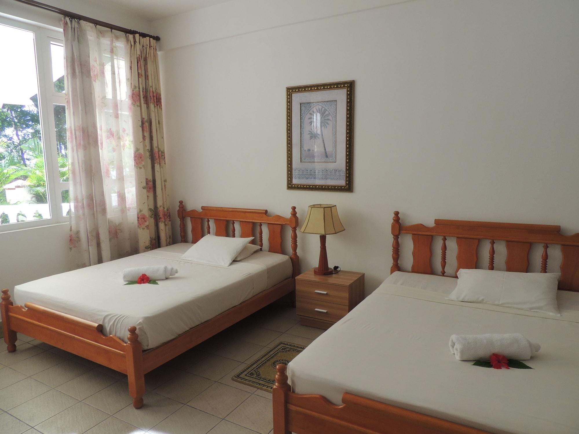 Reef Holiday Apartments Anse aux Pins Eksteriør bilde