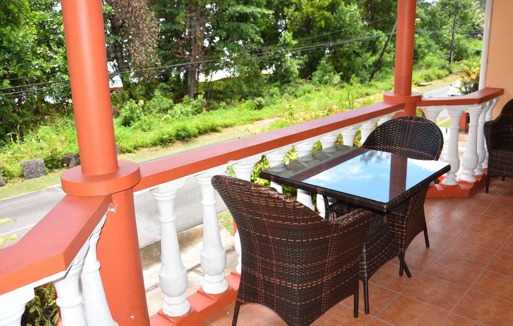 Reef Holiday Apartments Anse aux Pins Eksteriør bilde