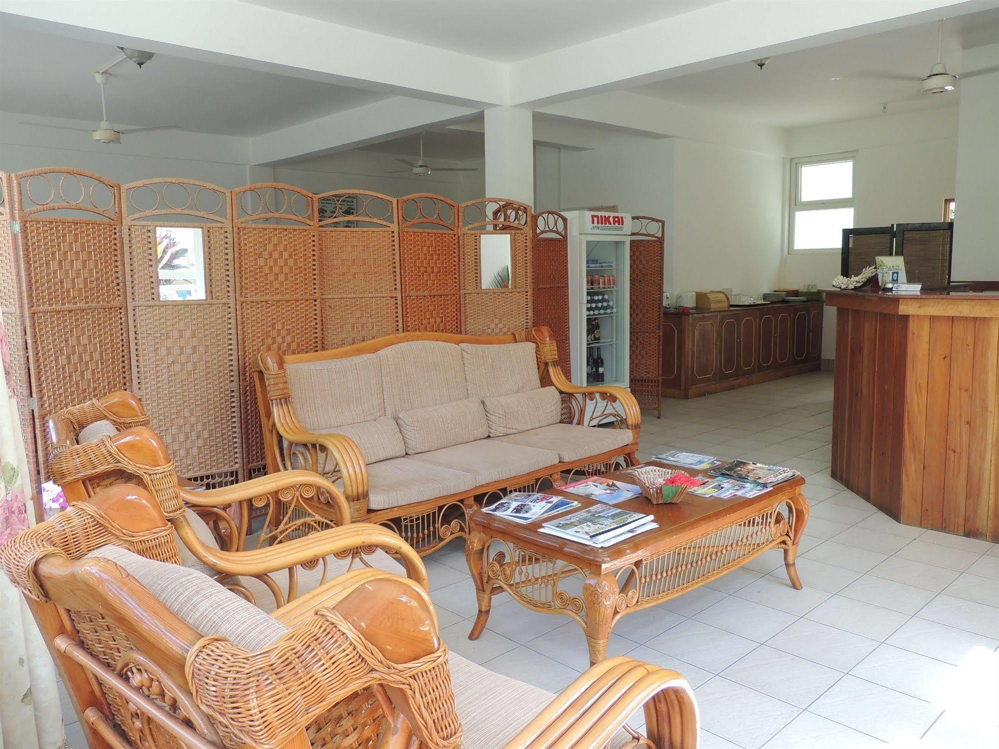 Reef Holiday Apartments Anse aux Pins Eksteriør bilde